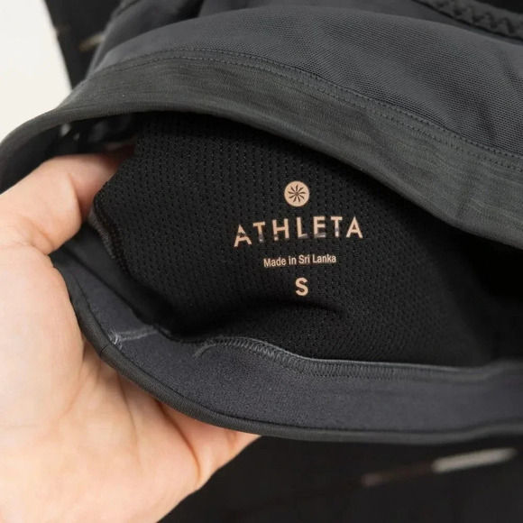 Athleta Max Out Chi 2 in 1 Tank - Black/Gray - size S - Picture 9 of 9